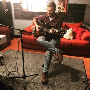 Meet your Posher, Justin